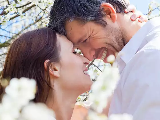 Freedom to Flourish!  How to Overcome the Past & Thrive in Life and Love!