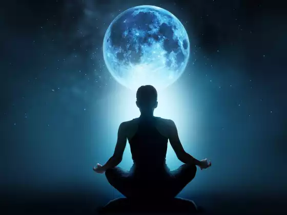 Creating a Powerful Full Moon Ritual