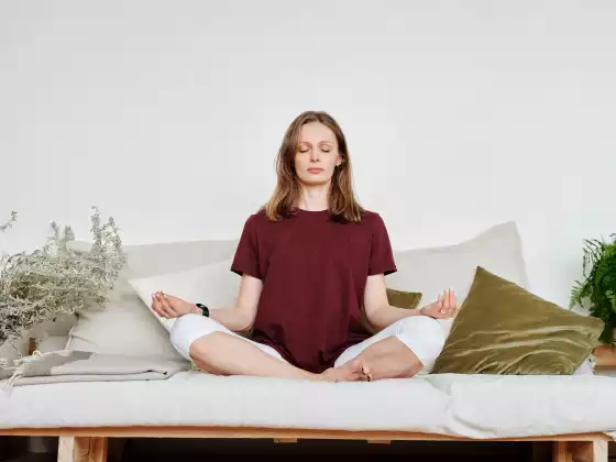 Pagsasanay sa Mantra at Meditation ng Bagong Taon