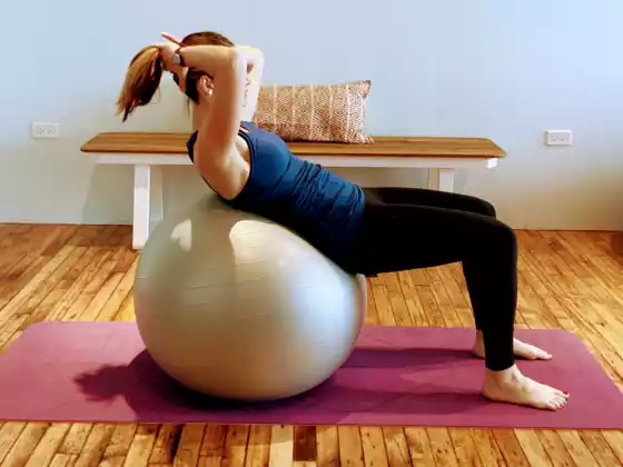 Clase de introducción a Pilates con pelota